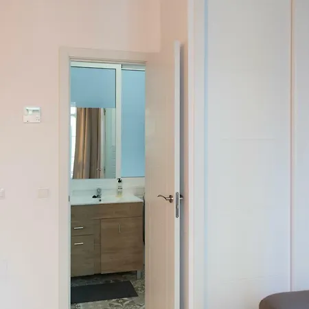 Luxury Center Apartment