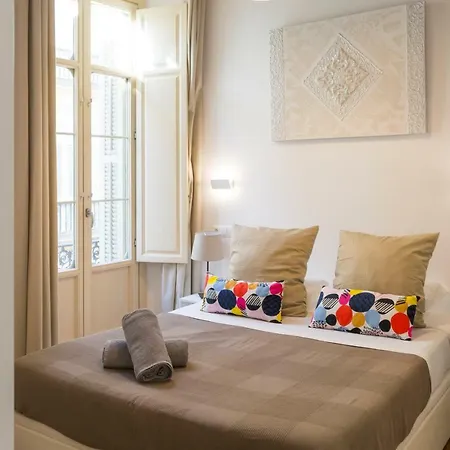 Luxury Center Apartment